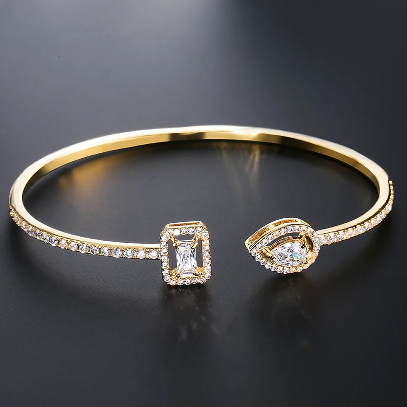 Bracelet Éclat Royal™ – Élégance Dorée & Éclats de Lumière