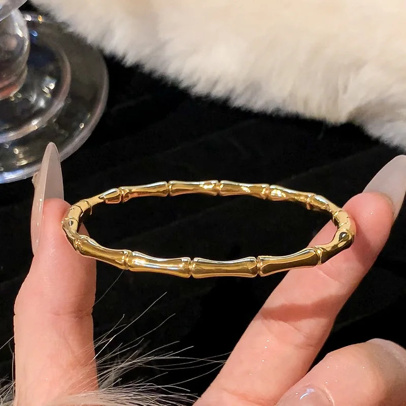 Bracelets de Luxe Dorés – Élégance, Brillance et Style
