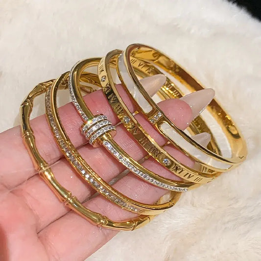 Bracelets de Luxe Dorés – Élégance, Brillance et Style